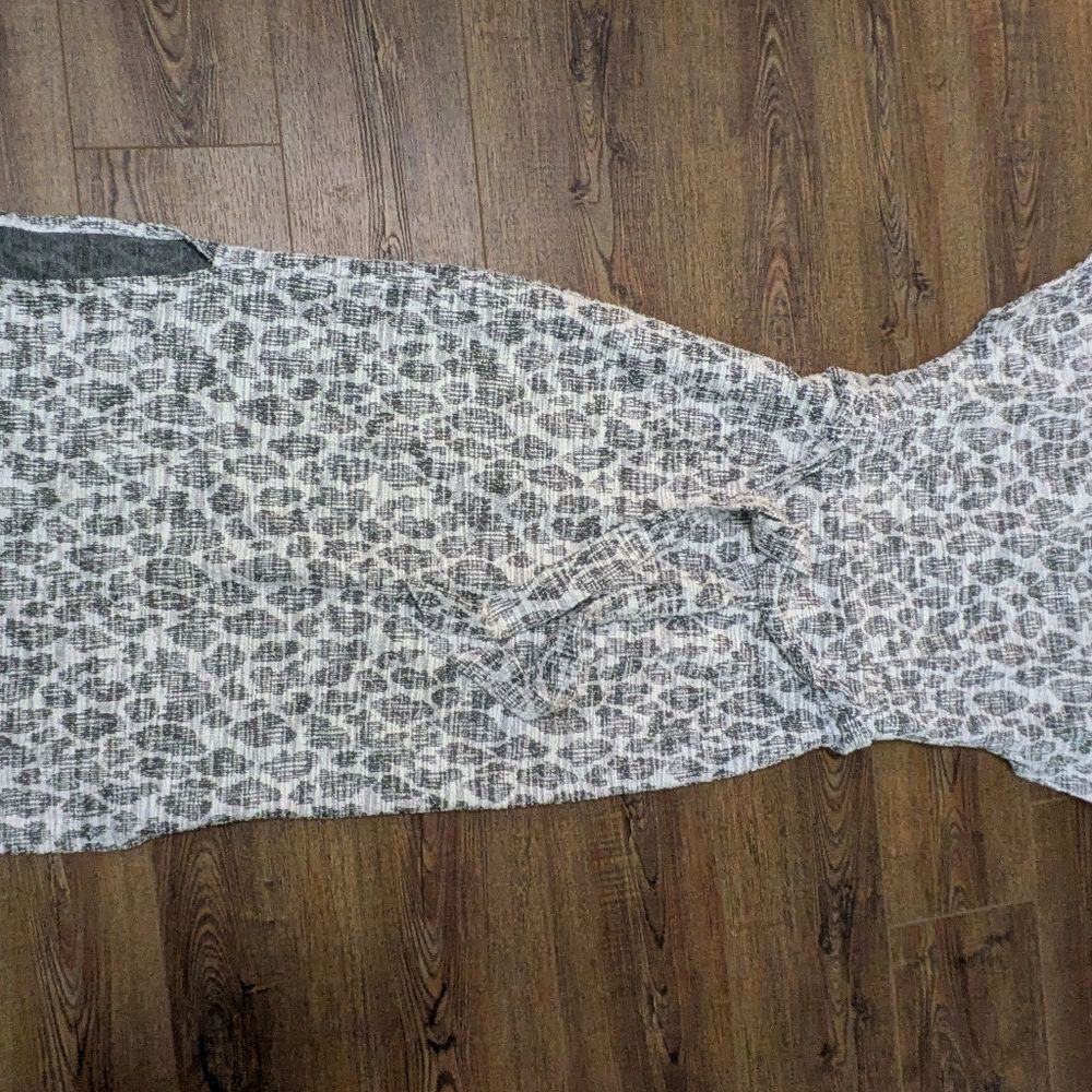 Dolan Taleen Leopard Midi Dress M Gray Textured Knit Animal Print Anthropologie - Picture 7 of 14